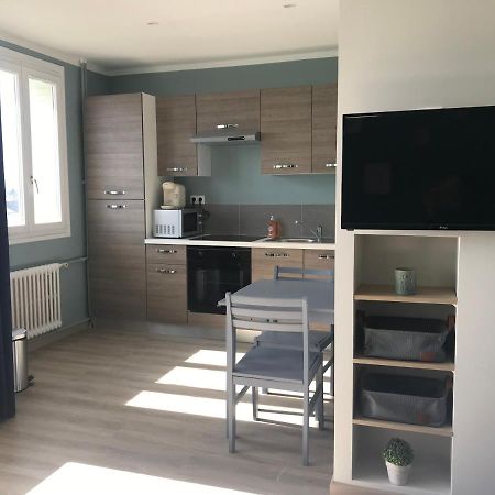 Bel Appartement Renove, Spacieux Et Lumineux Bourg-en-Bresse Esterno foto