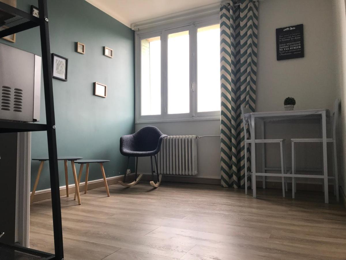 Bel Appartement Renove, Spacieux Et Lumineux Bourg-en-Bresse Esterno foto